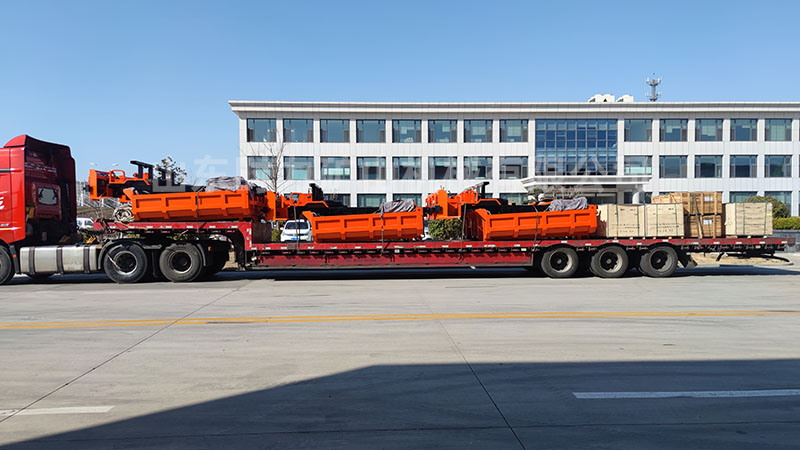 6臺5噸井下礦用車出口散件發貨